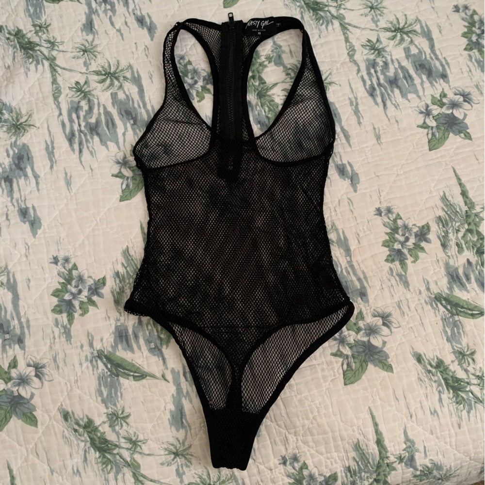 Nasty Gal Net Your Gal Mesh Fishnet Thong Bodysuit XS Black Racerback Zip - Picture 4 of 10
